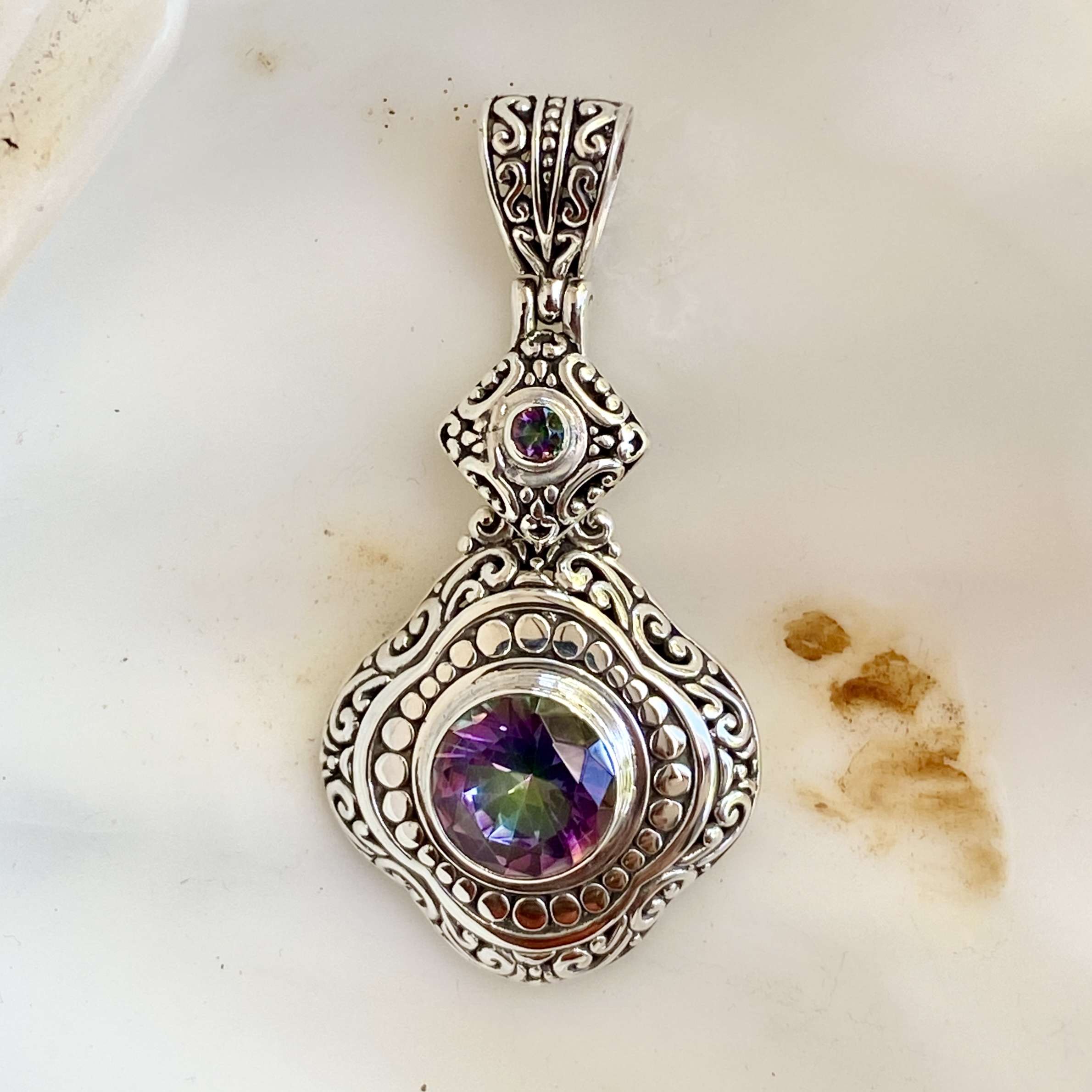 (HANDMADE 925 BALI SILVER PENDANTS WITH MYSTIC TOPAZ)